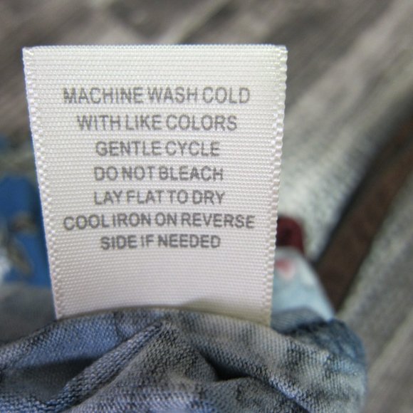 NWT Women's Print/Velvet Trimmed Short Sleeve Top - Picture 8 of 9